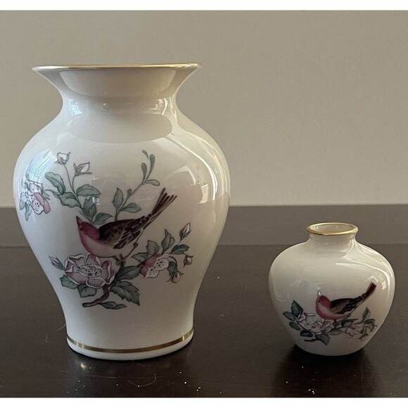Lenox “Serenade” Bird Floral Motif Gold Trim Vases Made in USA 5.5” & 2.5" Lot - Picture 6 of 7